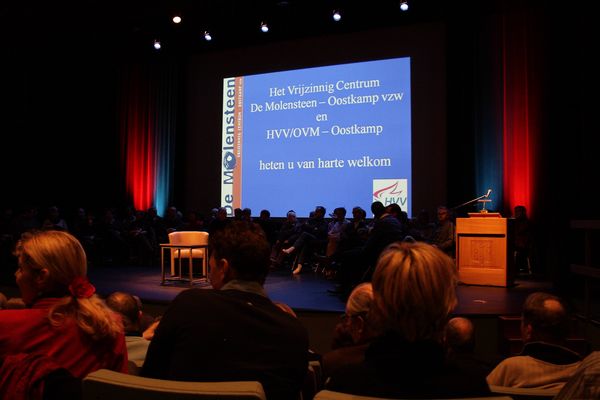 ZOEKTOCHT NAAR WAARHEID 001 1600x1200